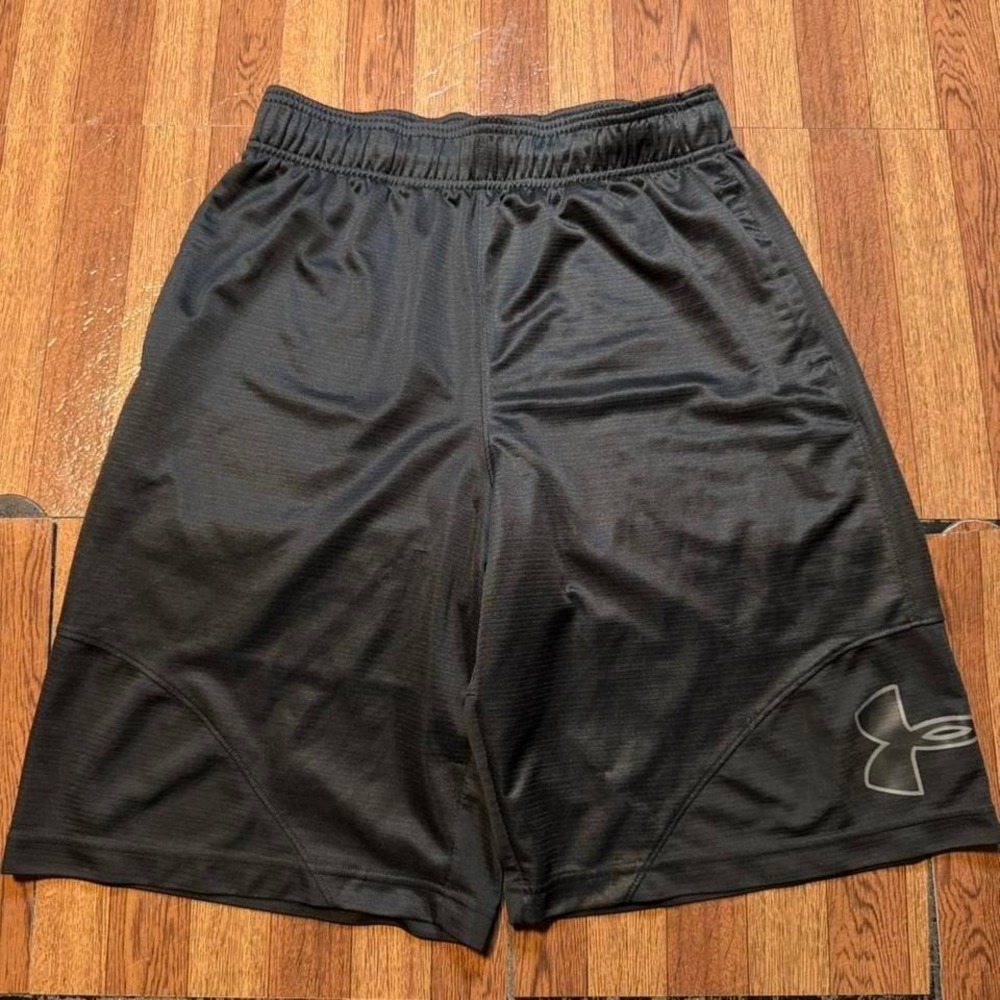 Under Armour Black Heat Gear Retro Tech Sportswear Running Shorts Medium